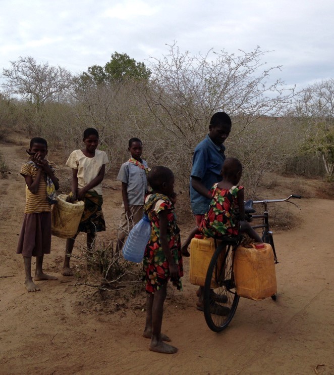 UWTSD的人类学：Luci Attala博士在肯尼亚农村水资源的研究